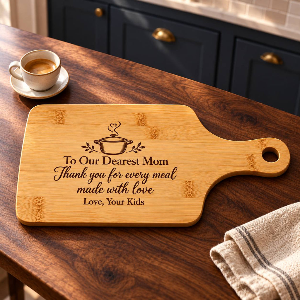 Personalized Bamboo Cutting Board for Mom – Gift from Kids
