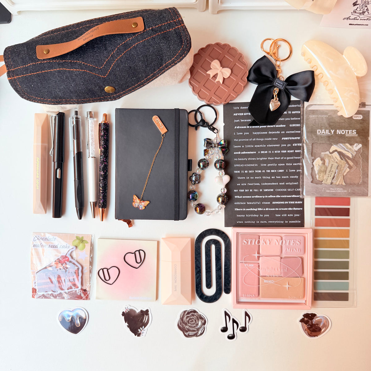 Bi-black stationery set 🖤