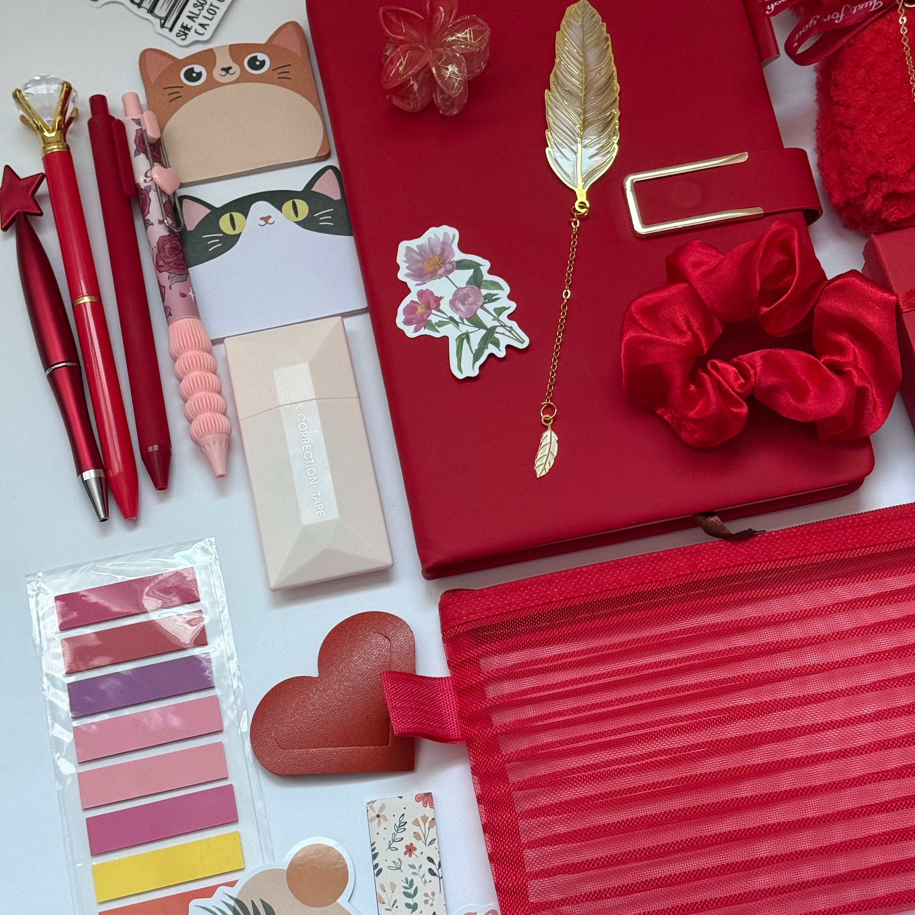 Red set - bookish bundle  🎁