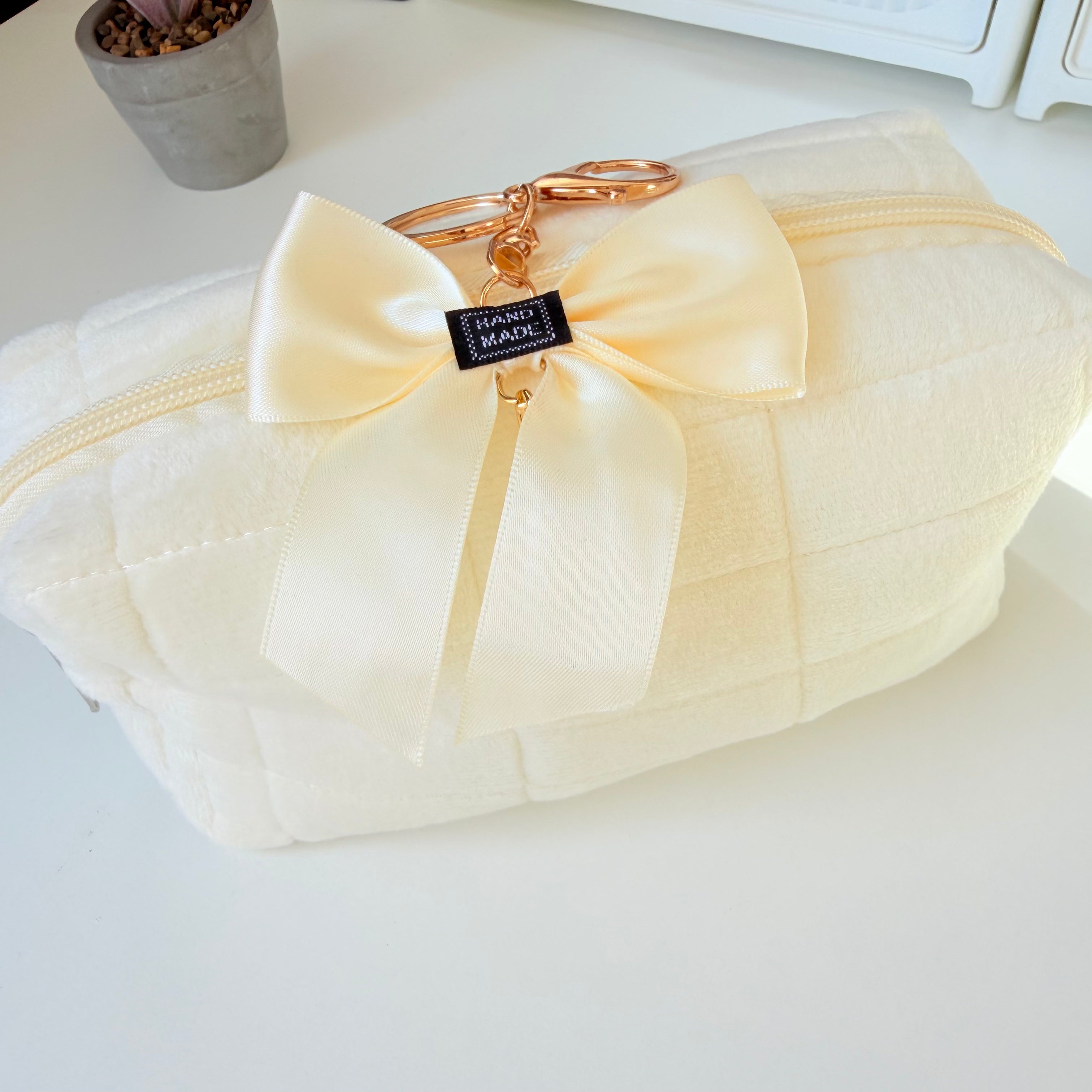 Bookish bundle White & Blush Set